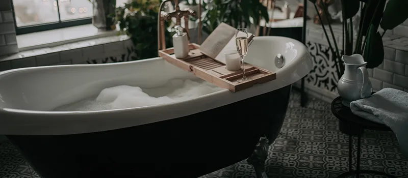 Full Bed Bathtub Replacement in Newmarket, ON